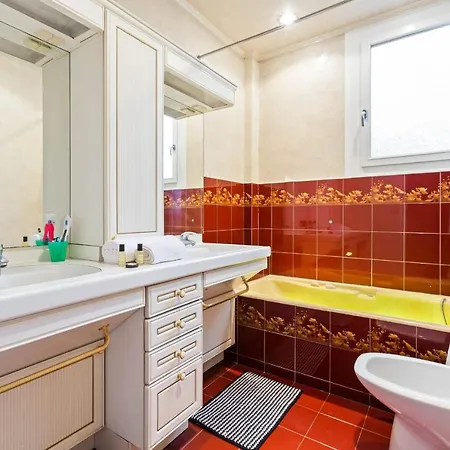 Holiday home Charming Rustic Red Family By Guestready